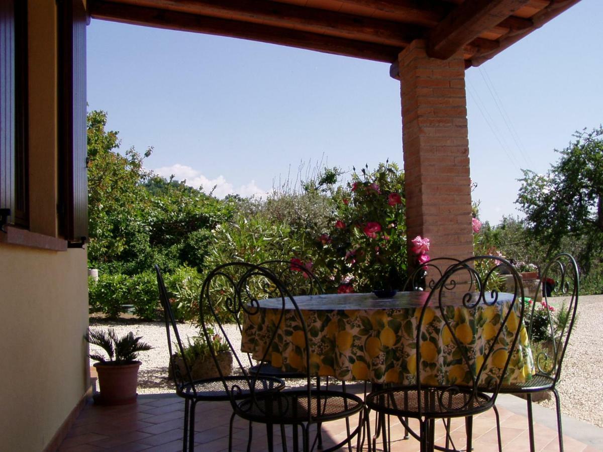 Agriturismo Casale Del Contadino Bolsena Exterior foto