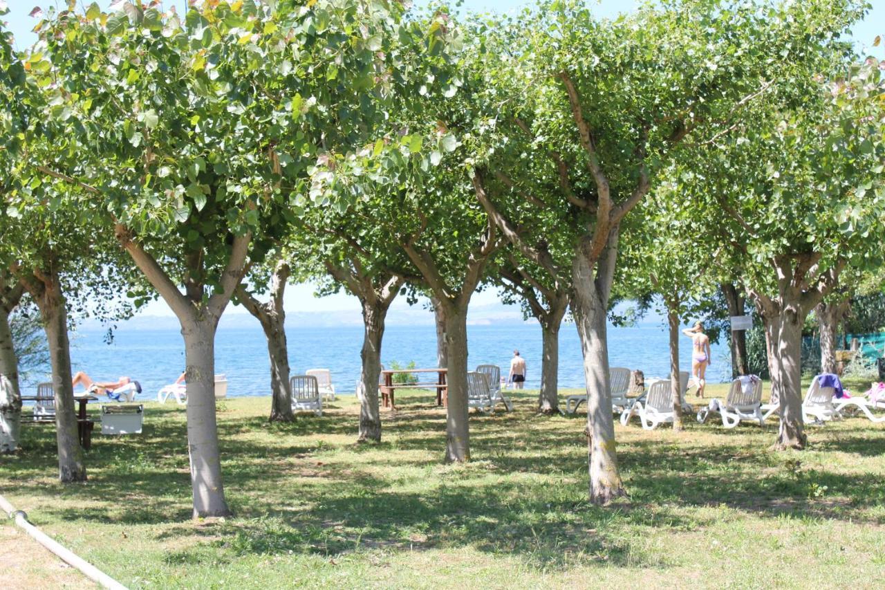 Agriturismo Casale Del Contadino Bolsena Exterior foto